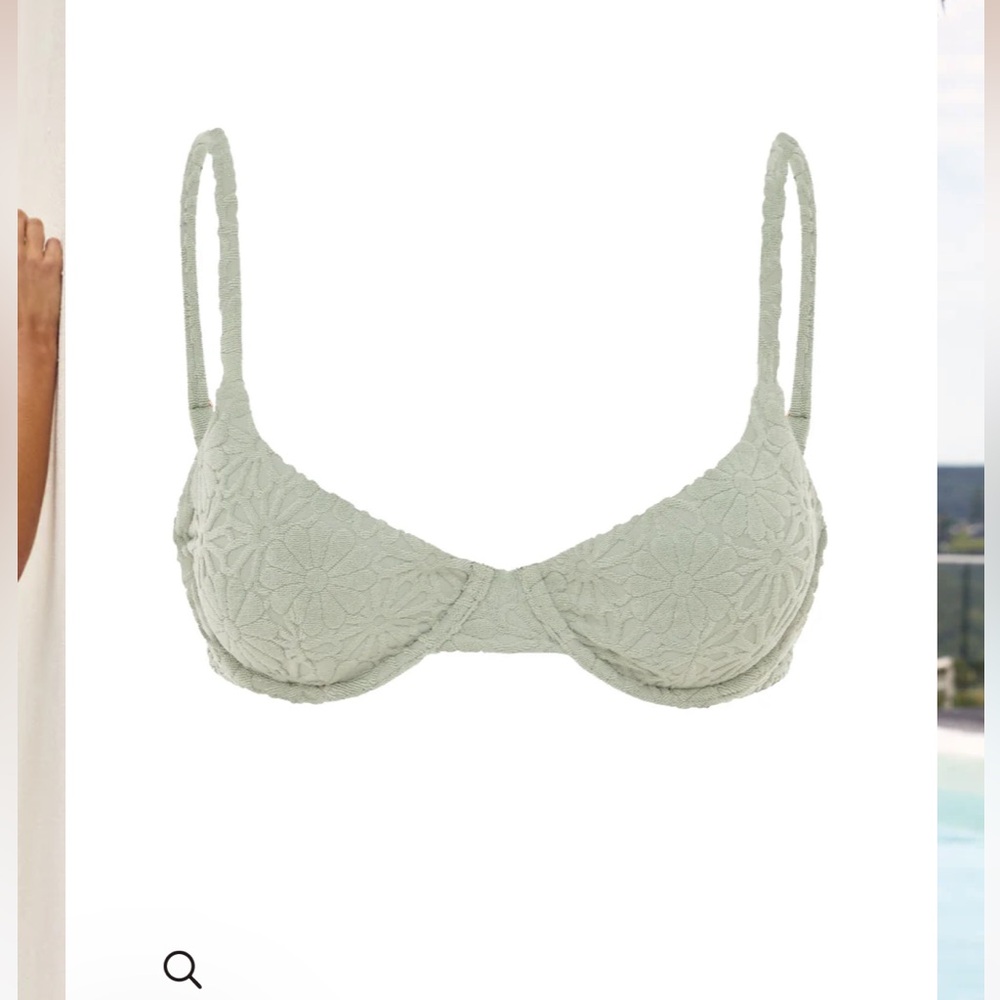 NWT Somerfield Swim Navagio swim top in mineral